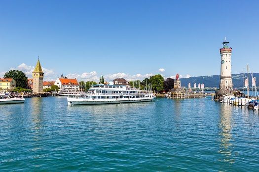 Lindau mit Hafenstadt am Bodensee.